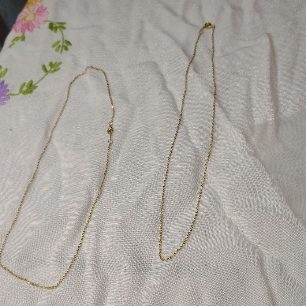 Elegant Gold Chain Necklace